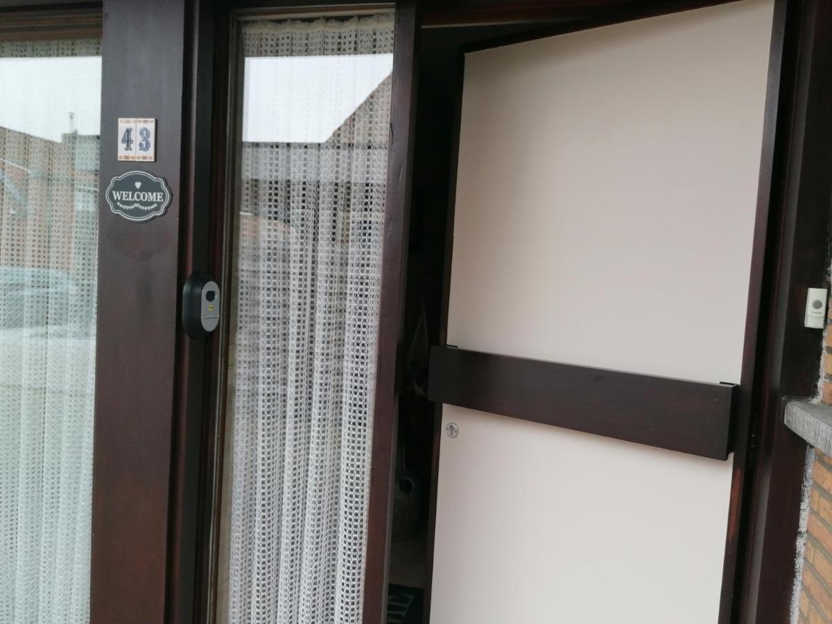 Vakantiewoning Lily Appartement Oudenburg Buitenkant foto